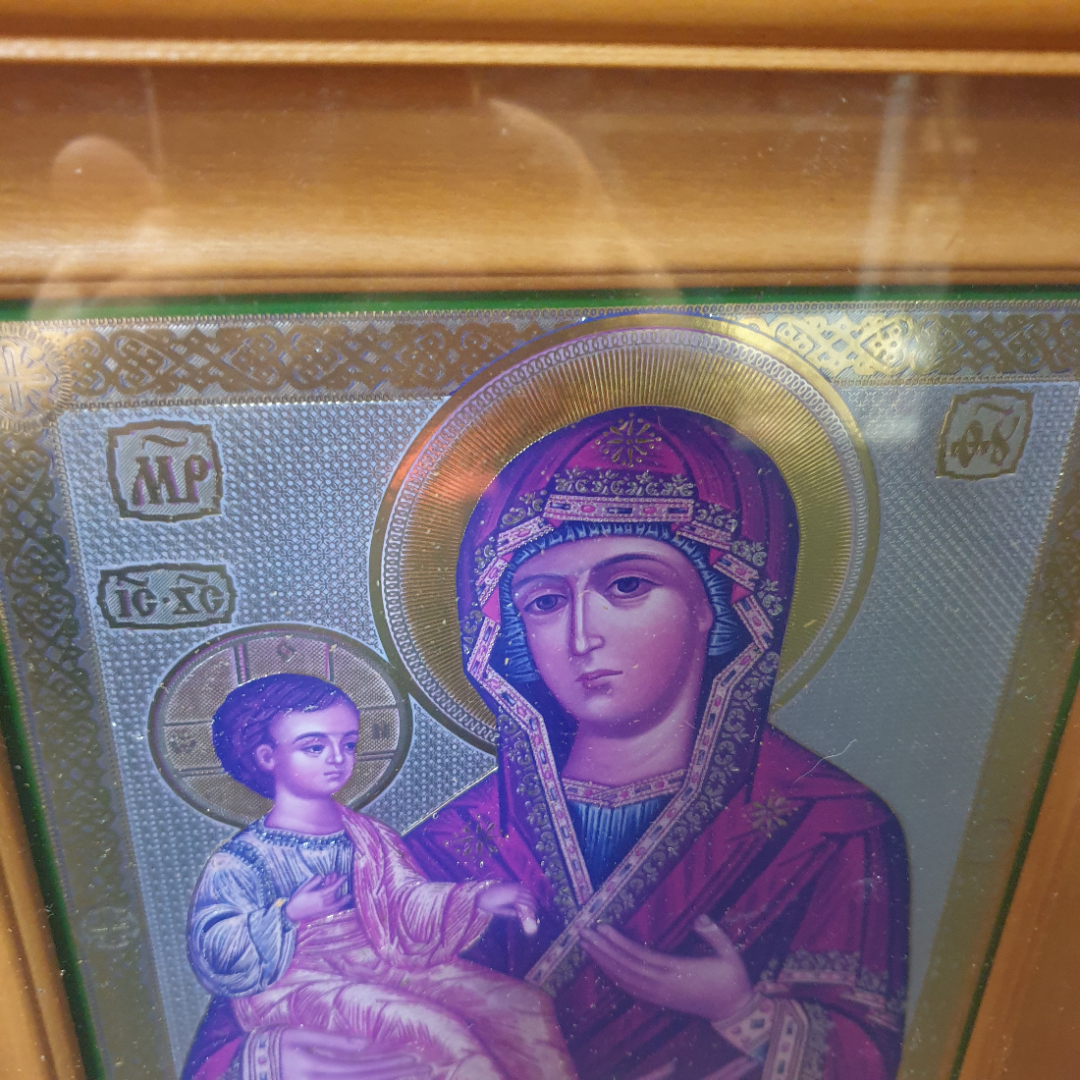 Икона "Троеручица Божия Матерь", в окладе, размер полотна 20х16 см, современная. Картинка 2